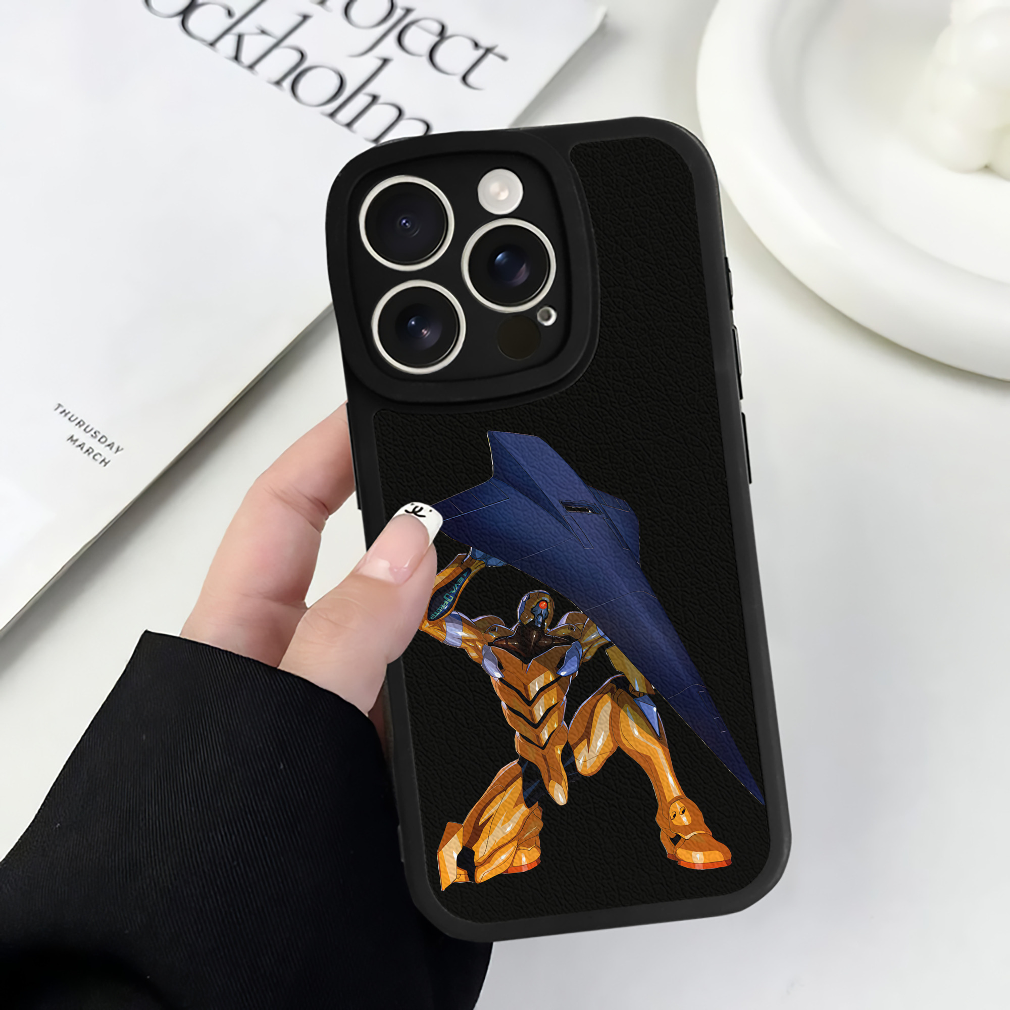 （画像用） EVA 新世紀エヴァンゲリオン 【iPhone 16シリーズ対応】シリコンスマホケース（レザー調） 材質：シリコン